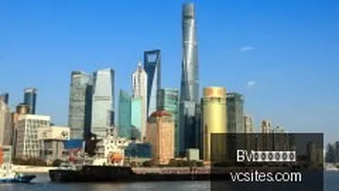 体育品牌联名电竞游戏，跨界合作新品亮相